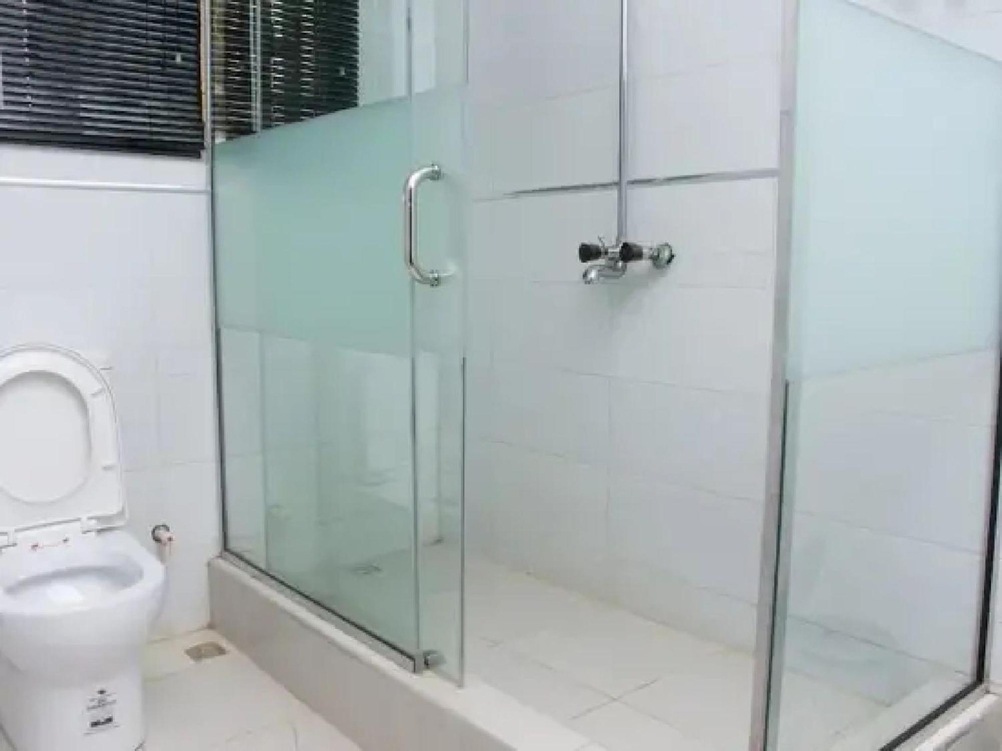 Room In Lodge - Ambience Hotels Abujahome For Leisure And Business Travellers Экстерьер фото