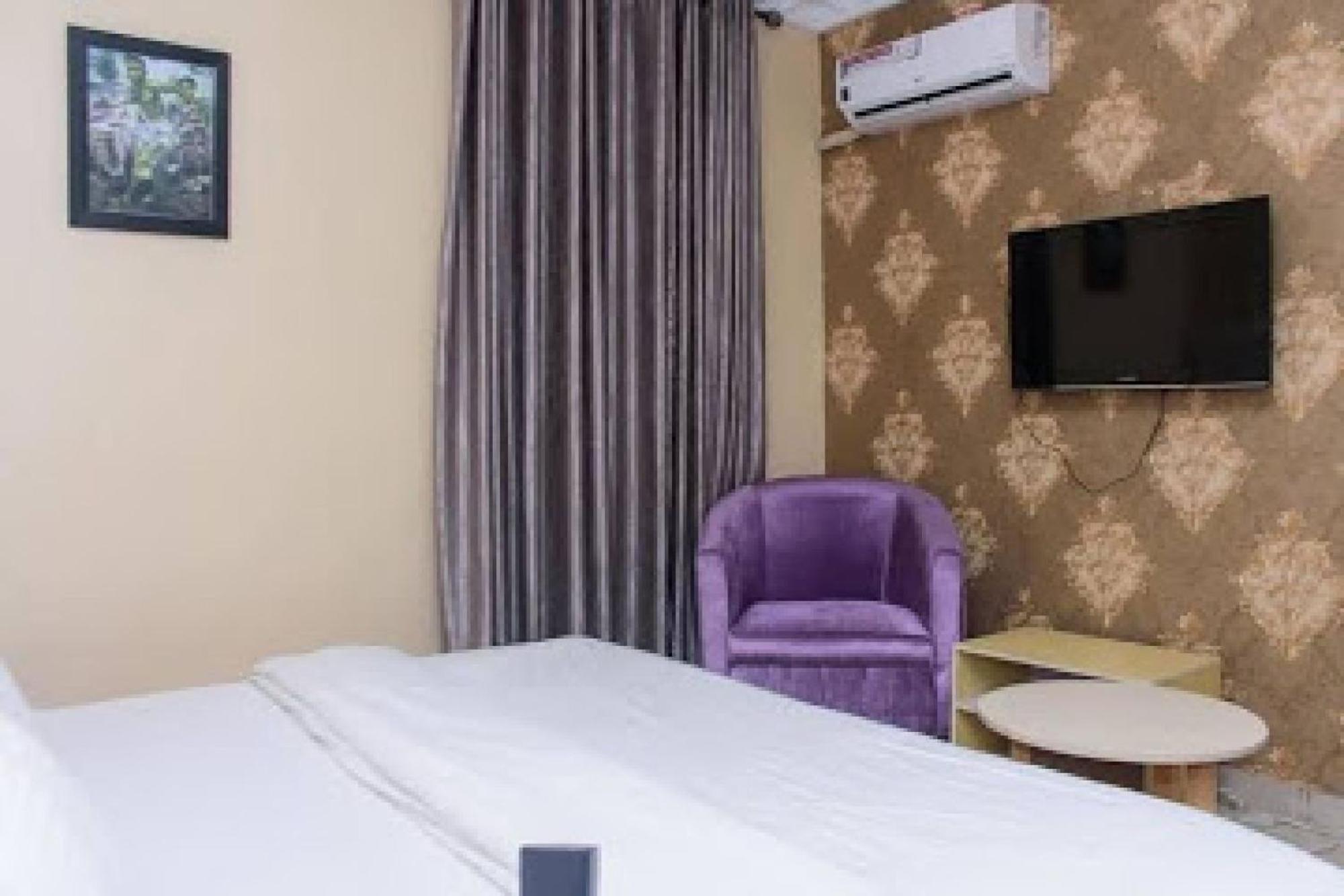 Room In Lodge - Ambience Hotels Abujahome For Leisure And Business Travellers Экстерьер фото
